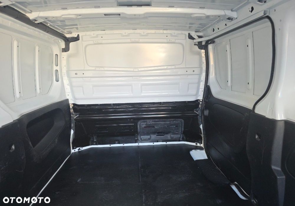 Renault Trafic - 29