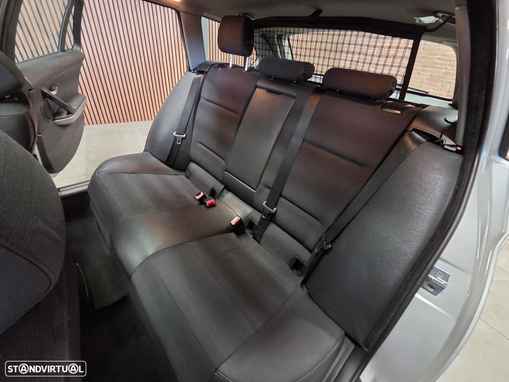 BMW 320 d Navigation - 4