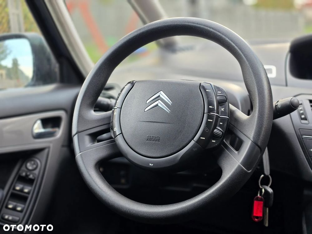 Citroën C4 Picasso - 26