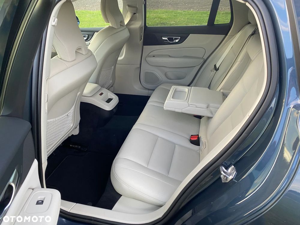 Volvo V60 B3 B Inscription - 13