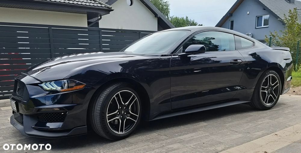 Ford Mustang - 8