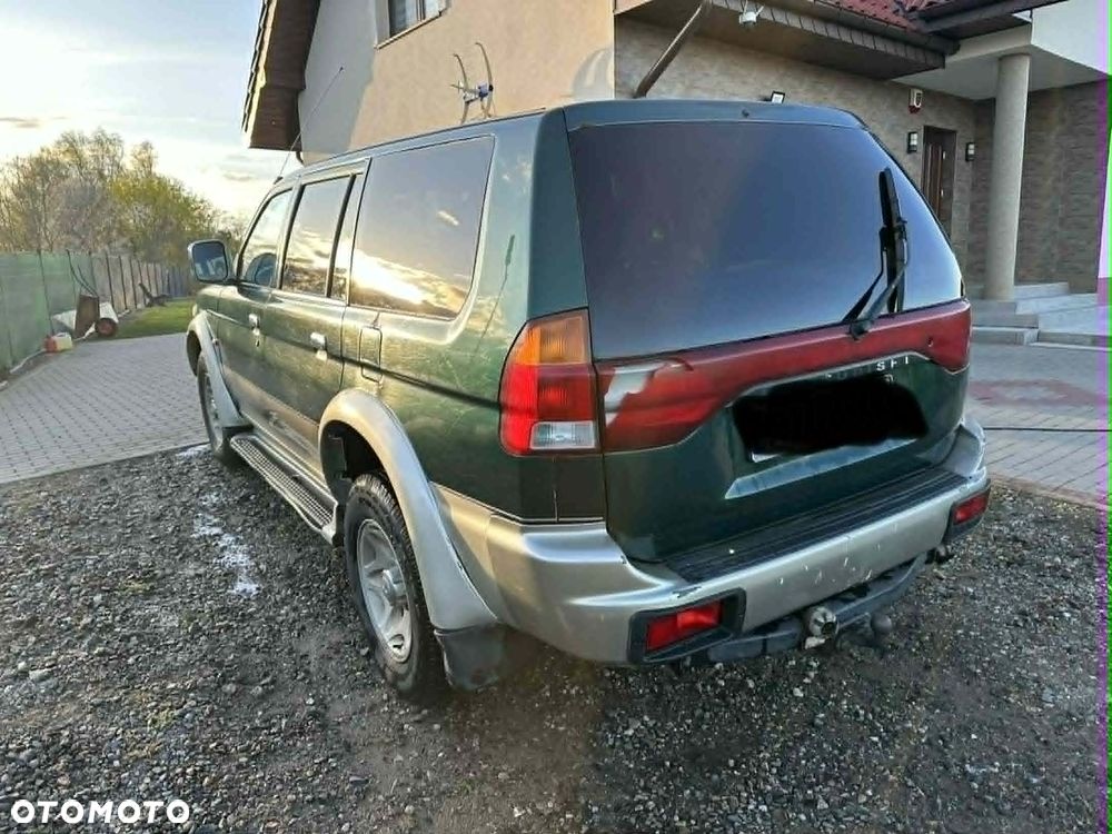 Mitsubishi Pajero 2.5 TD GL - 10