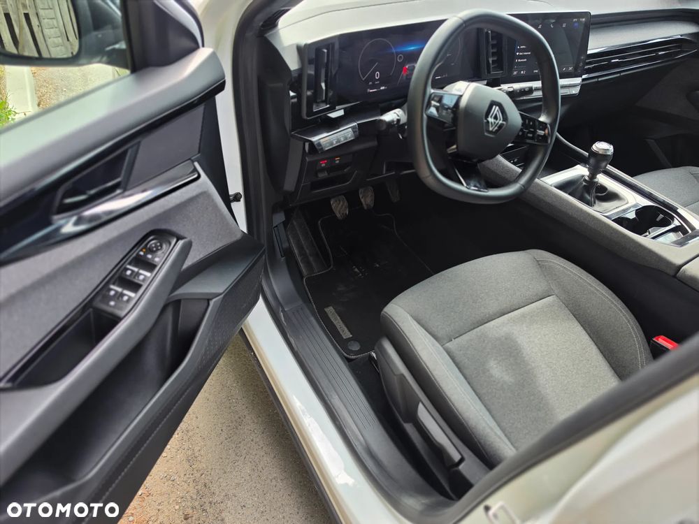 Renault Austral 1.3 TCe mHEV Equilibre - 17