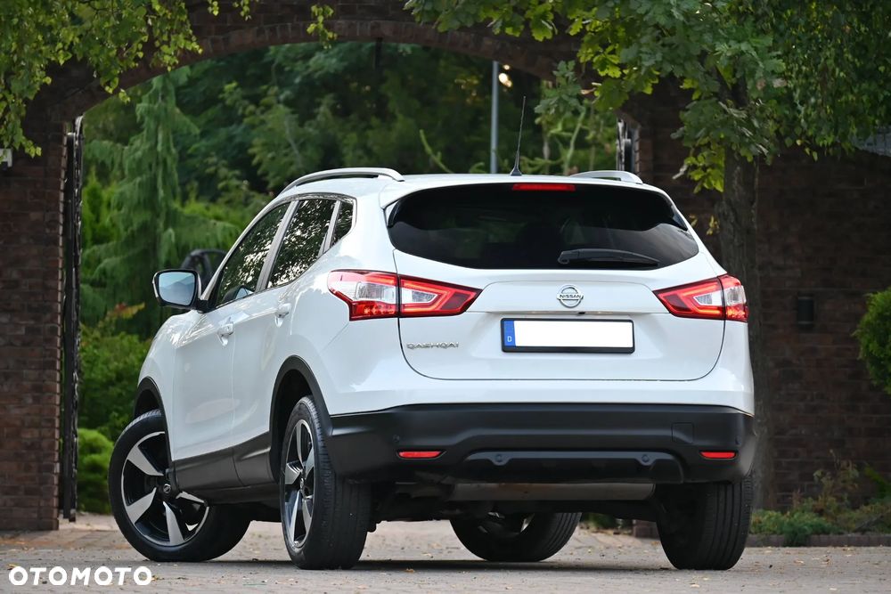 Nissan Qashqai 1.2 DIG-T Xtronic TEKNA - 16