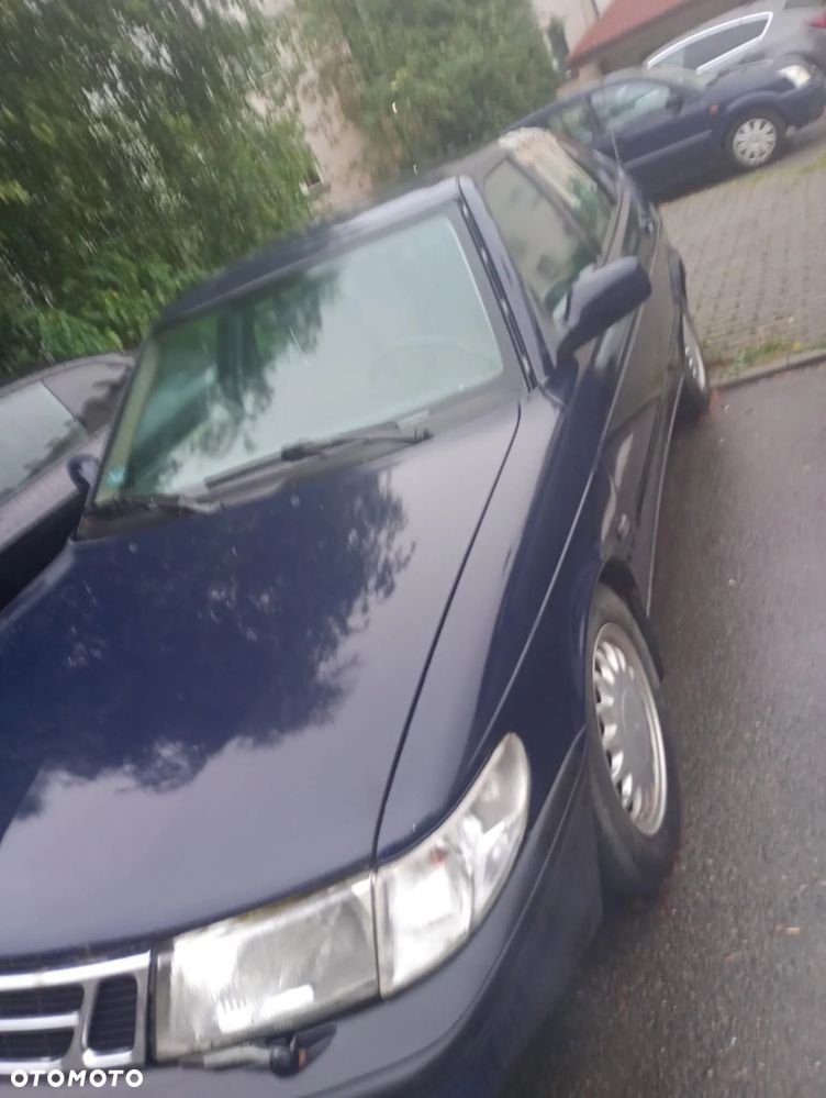 Saab 900 2.0 S - 2