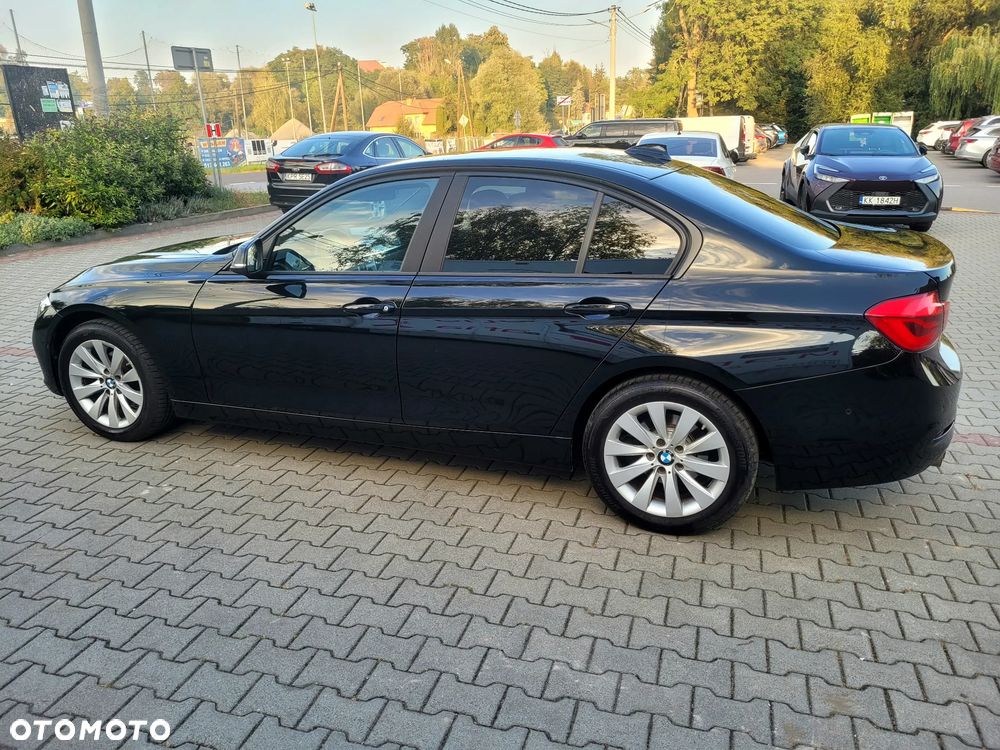 BMW Seria 3 320i GPF xDrive Advantage - 6