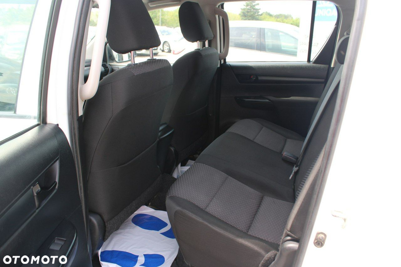 Toyota Hilux - 14