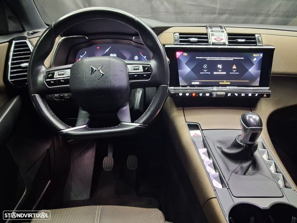 DS DS7 Crossback - 10