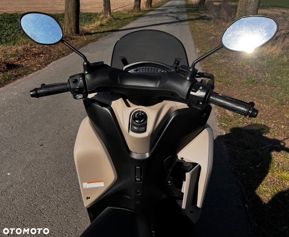 Yamaha Tricity - 3