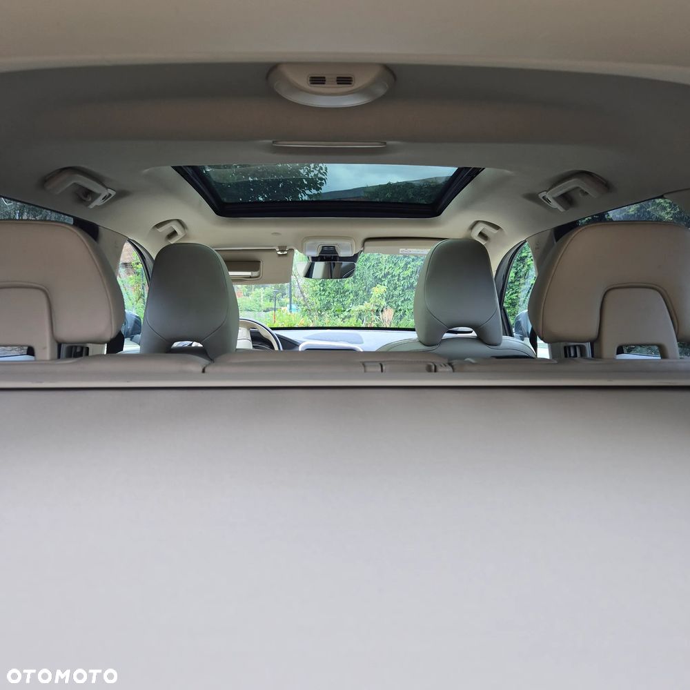 Volvo XC 60 D4 Drive-E Momentum - 24