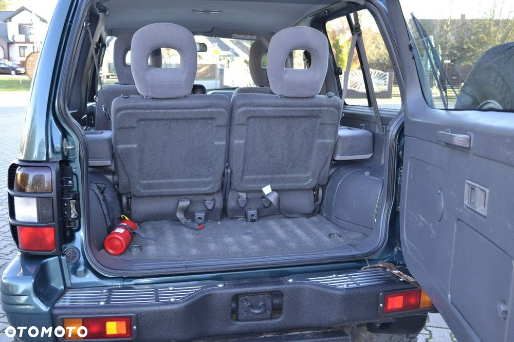 Mitsubishi Pajero - 13