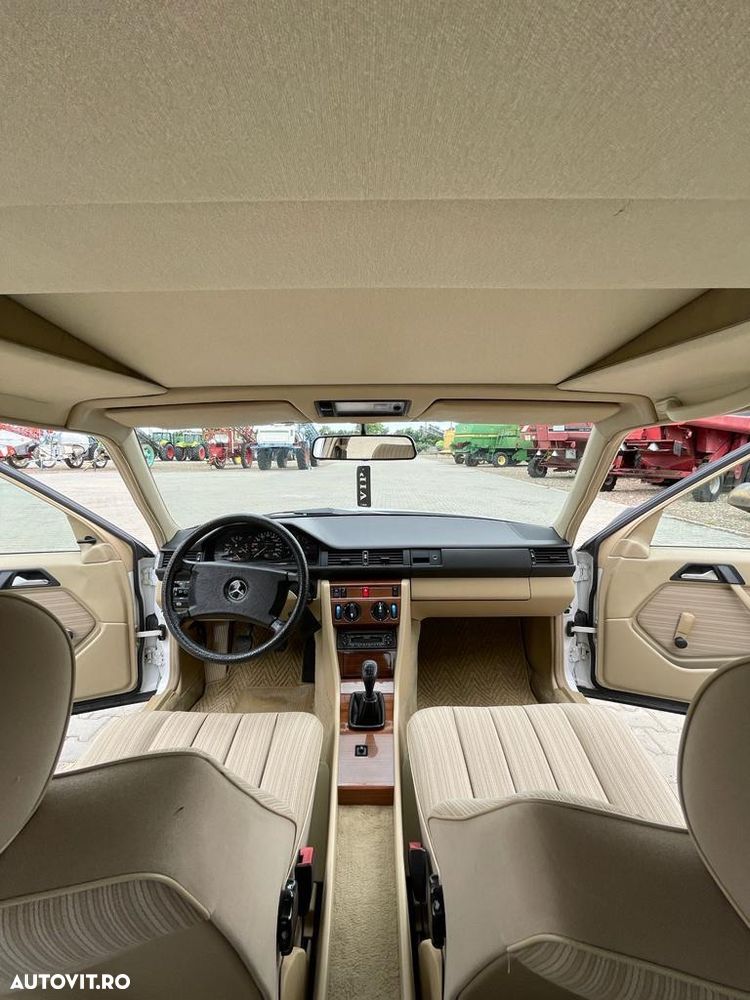 Mercedes-Benz W124 - 17