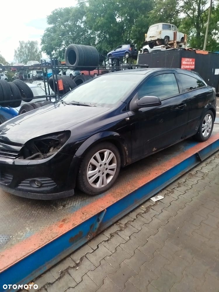 Opel Astra H na części. - 3