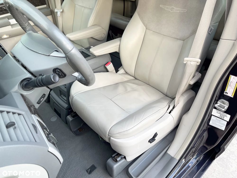 Chrysler Grand Voyager ver-2-8-crd-limited - 23