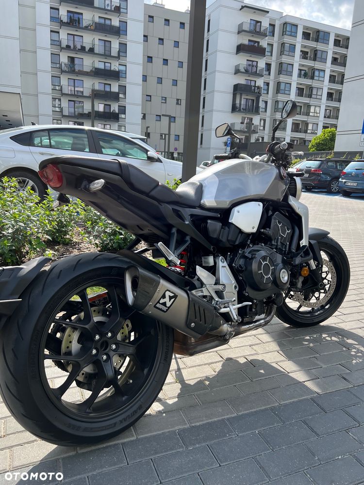 Honda CB - 8