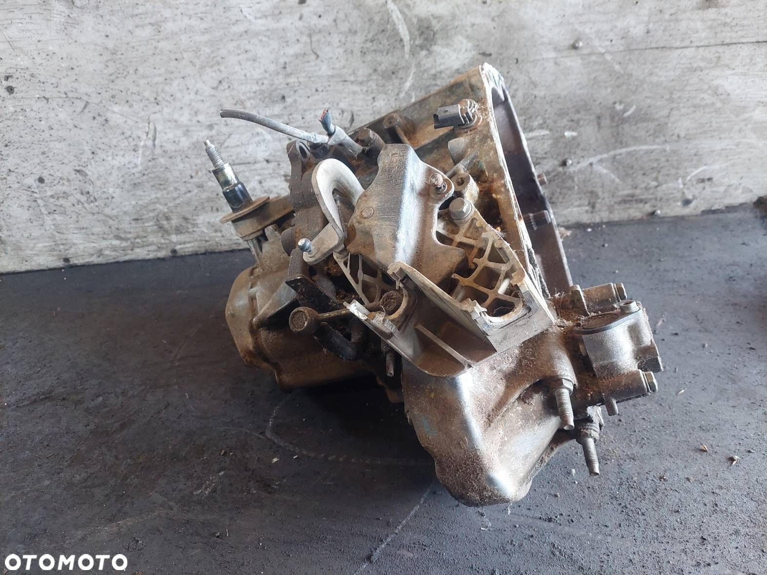 SKRZYNIA BIEGÓW PEUGEOT 307 I 2.0 HDI MANUAL 5 BIEGÓW 20DM39 - 2