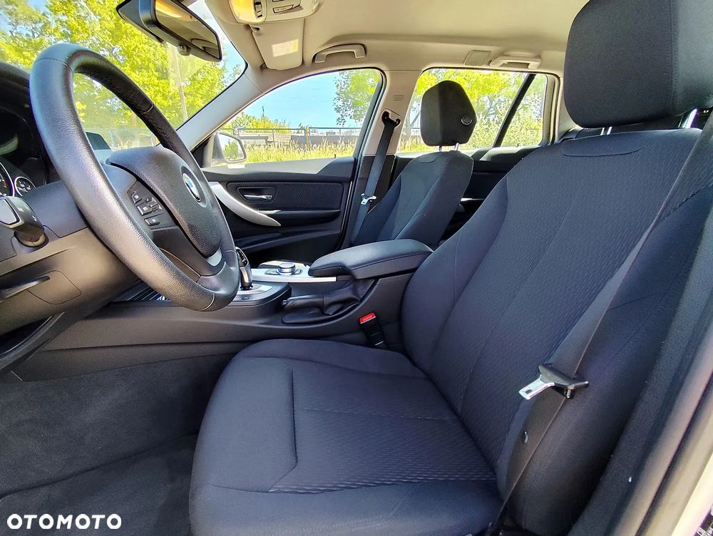 BMW Seria 3 318i GPF Advantage - 7