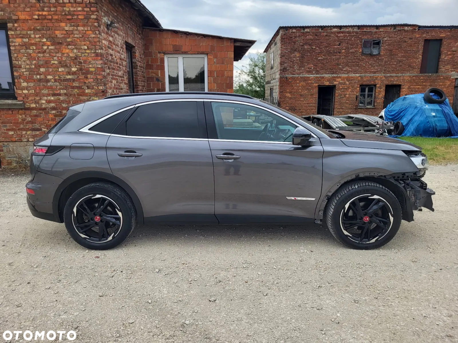 DS Automobiles DS 7 Crossback 1.5 BlueHDi Performance Line + - 6