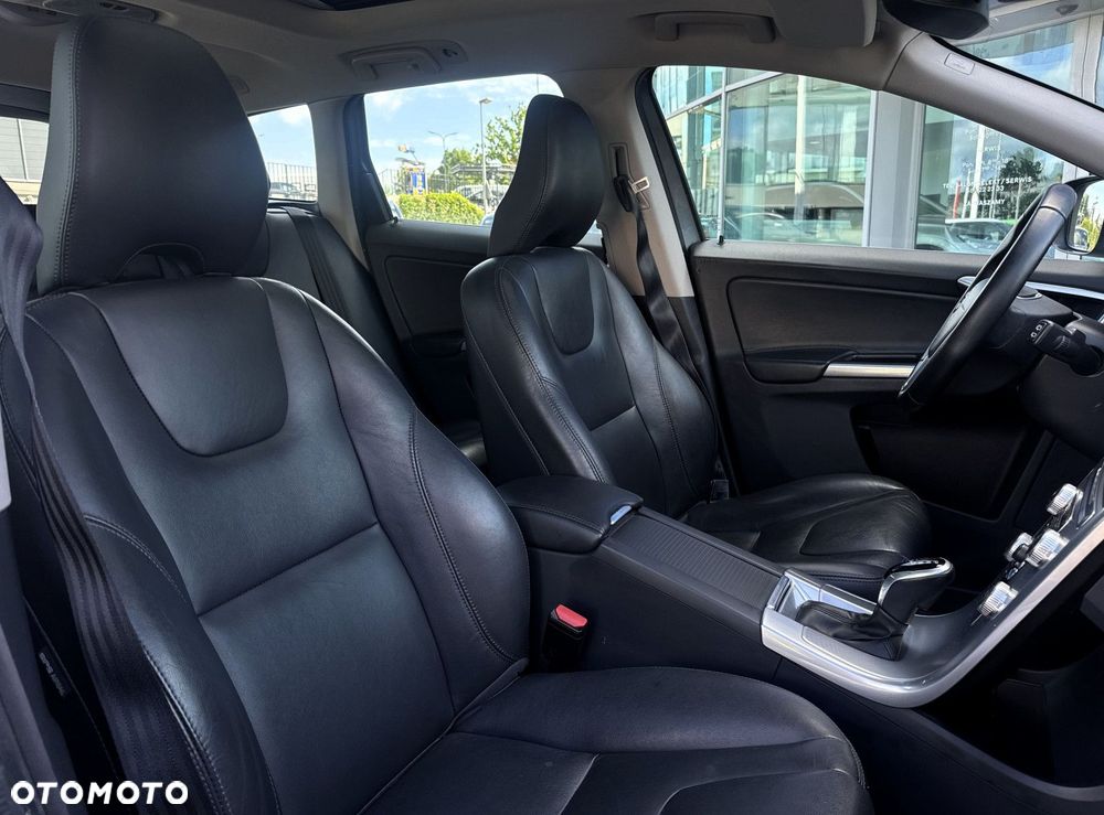 Volvo XC 60 - 10