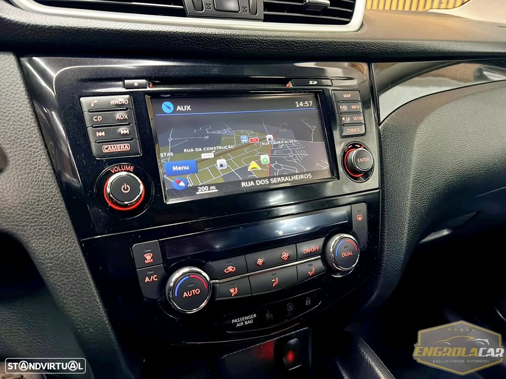 Nissan Qashqai 1.5 dCi N-Connecta RS+PS - 23