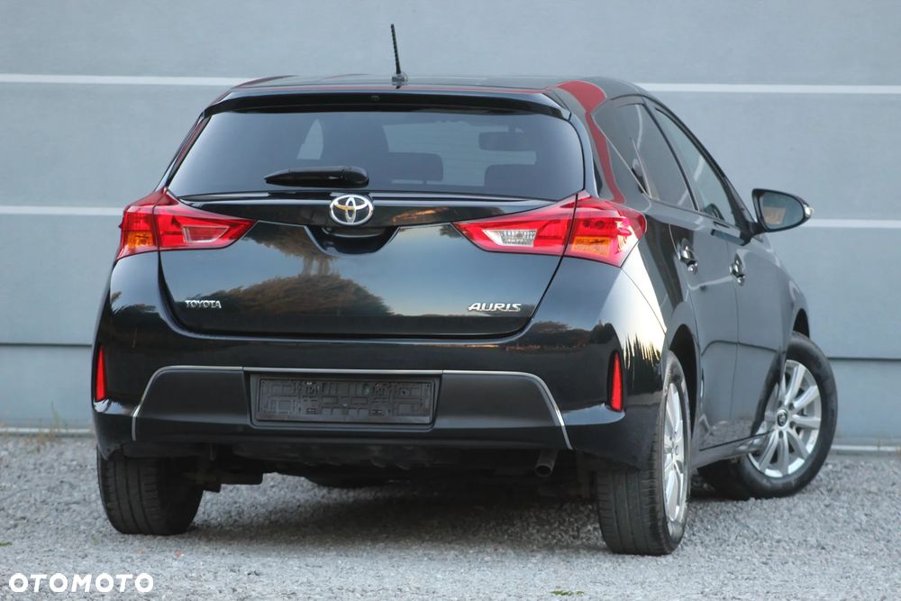 Toyota Auris 1.4 D-4D Life - 11