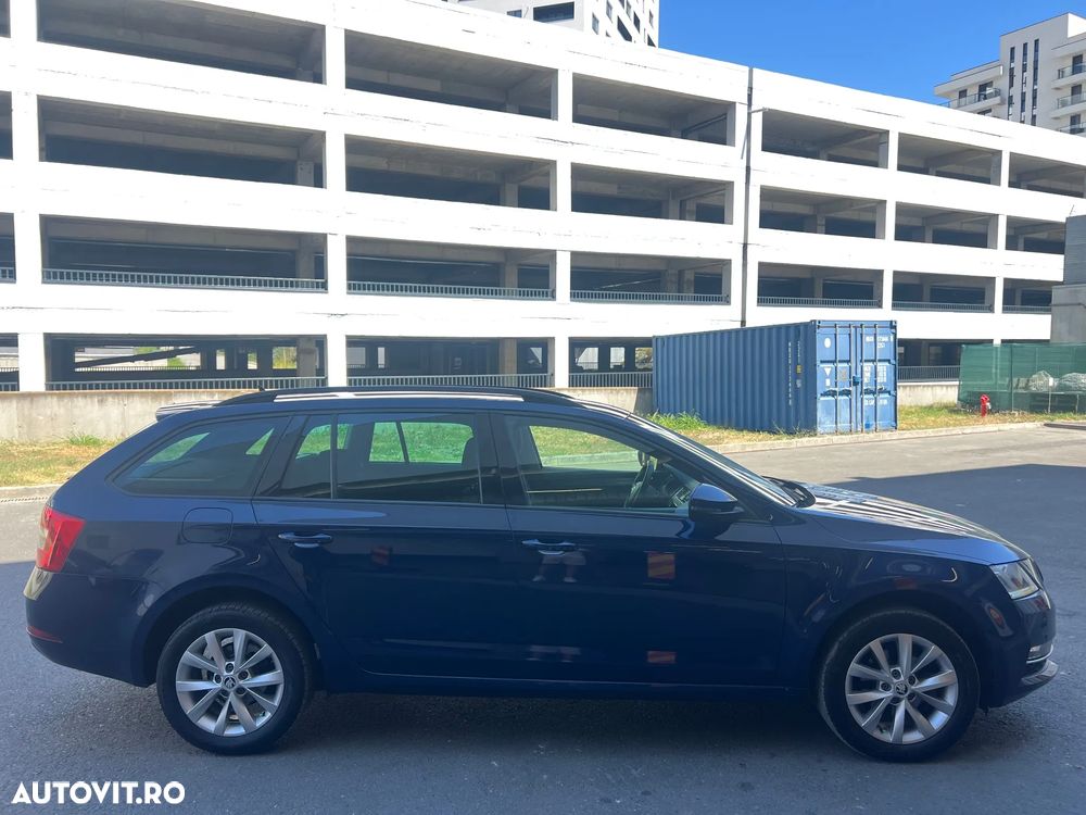 Skoda Octavia 1.6 TDI DSG Ambition - 10