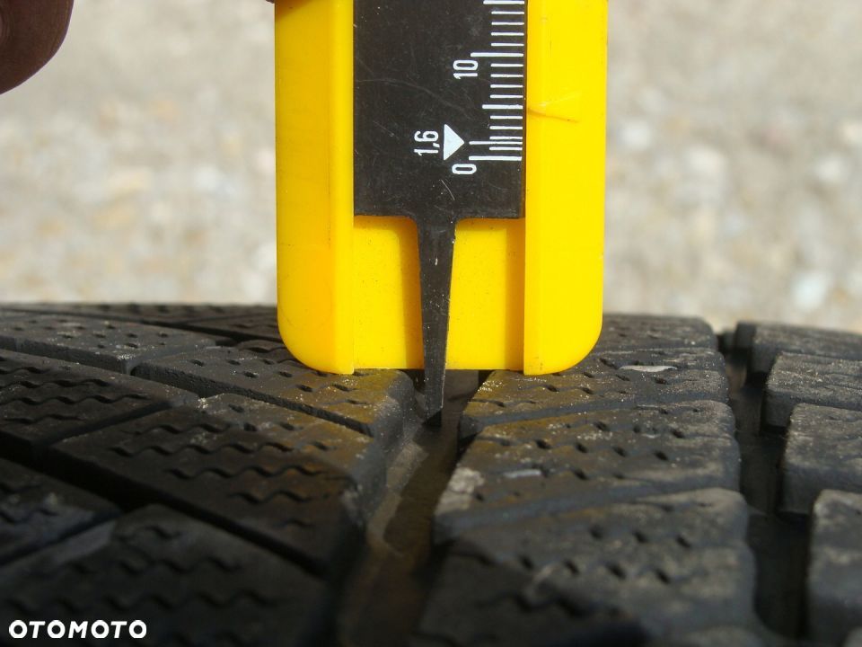 a281 5x120 BMW X5 E70 F15 9jx19 is48 opony zima 255/50 R19 - 16