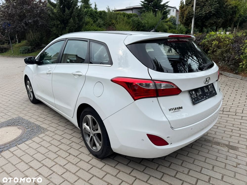 Hyundai i30 1.6 Premium - 4