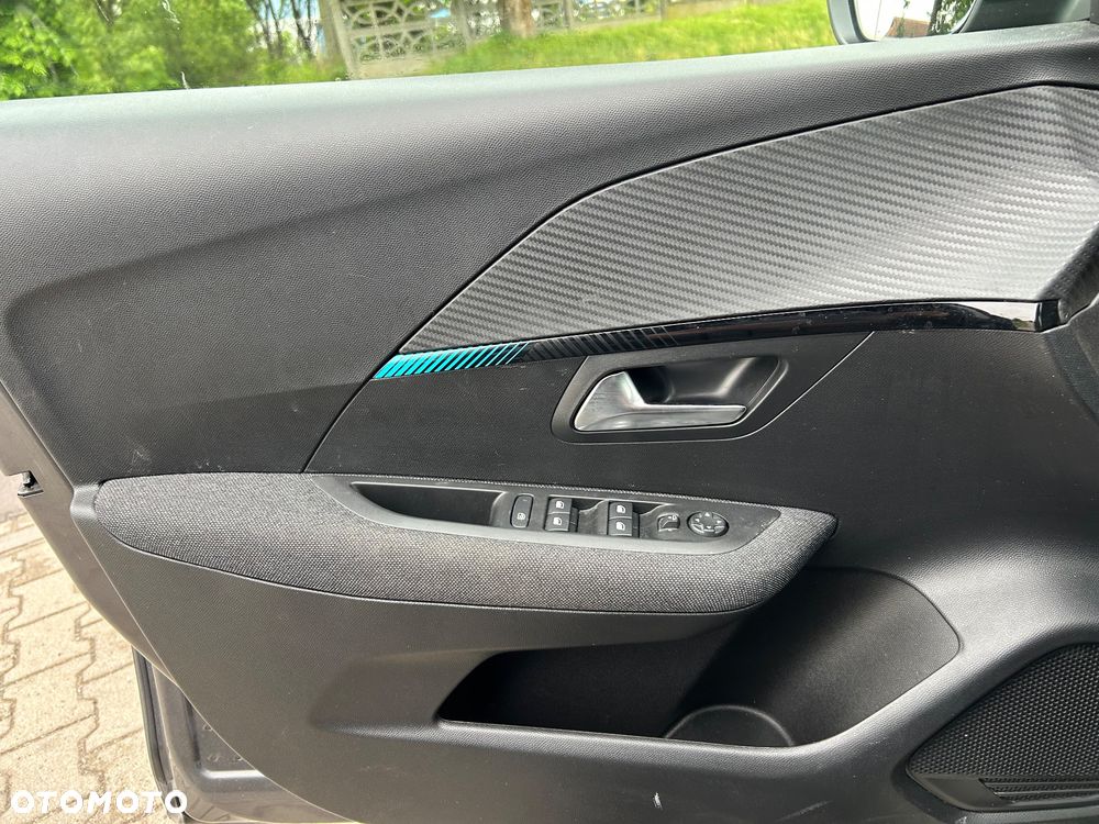 Peugeot 208 - 9