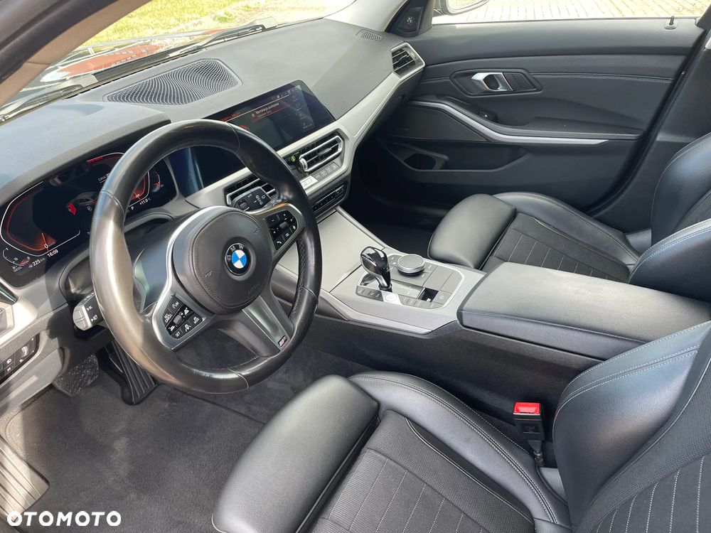 BMW Seria 3 320d - 12