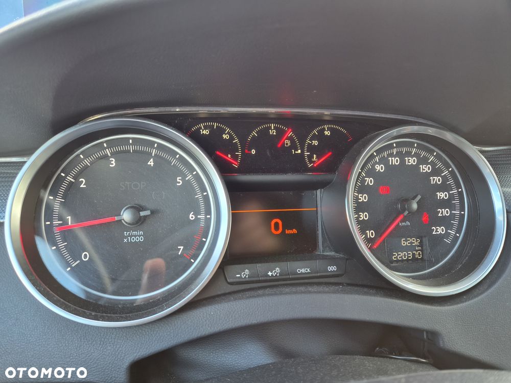 Peugeot 508 1.6 T Allure - 11