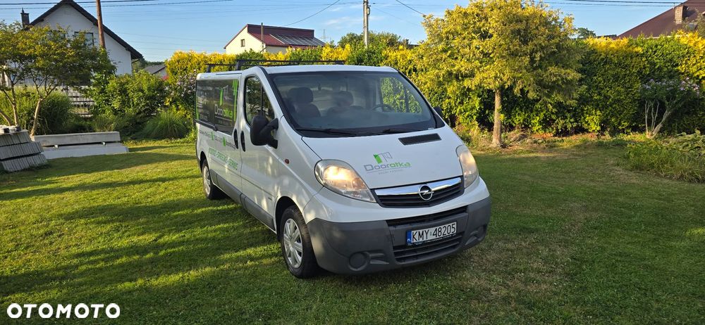 Opel Vivaro - 1