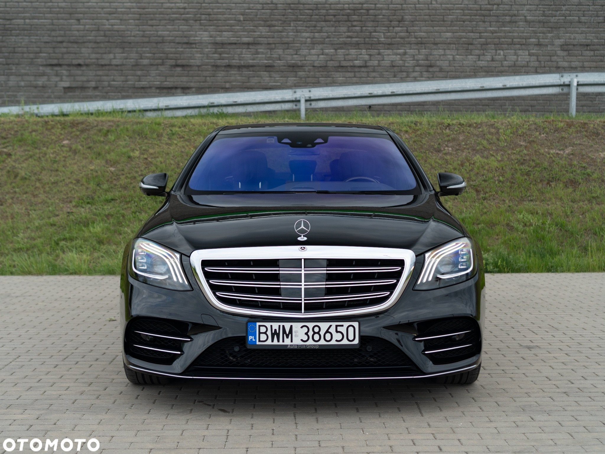 Mercedes-Benz Klasa S 560 4-Matic L 9G-TRONIC - 14