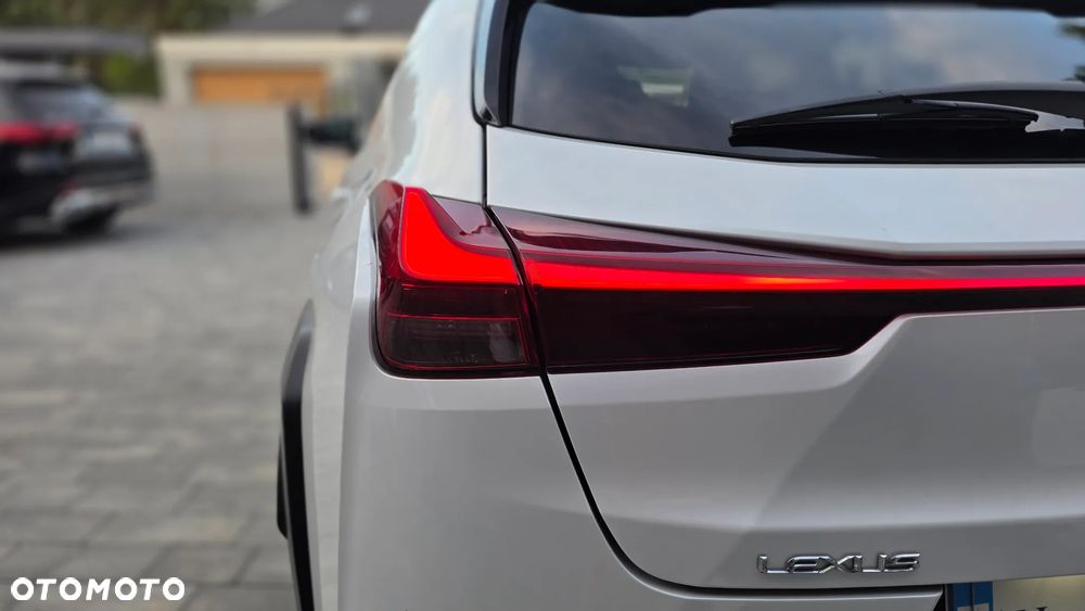 Lexus UX 250h GPF F Impression 2WD - 36