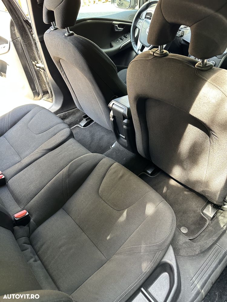 Volvo V40 D3 Geartronic - 11