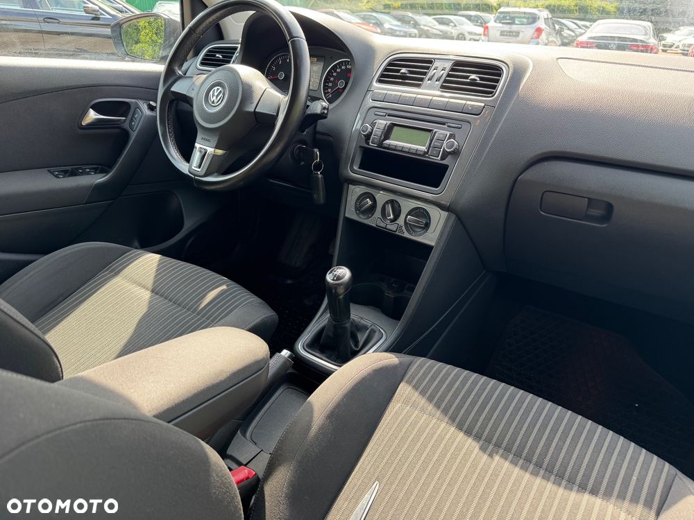 Volkswagen Polo 1.4 FSI Highline - 12