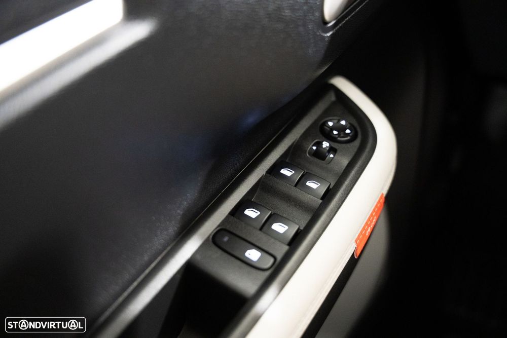 Citroën e-C3 44 kWh Autonomia Conforto Max - 17
