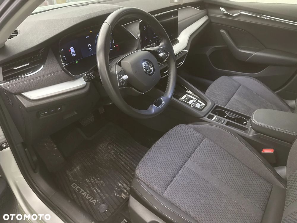Skoda Octavia 2.0 TSI 4x4 Style DSG - 10