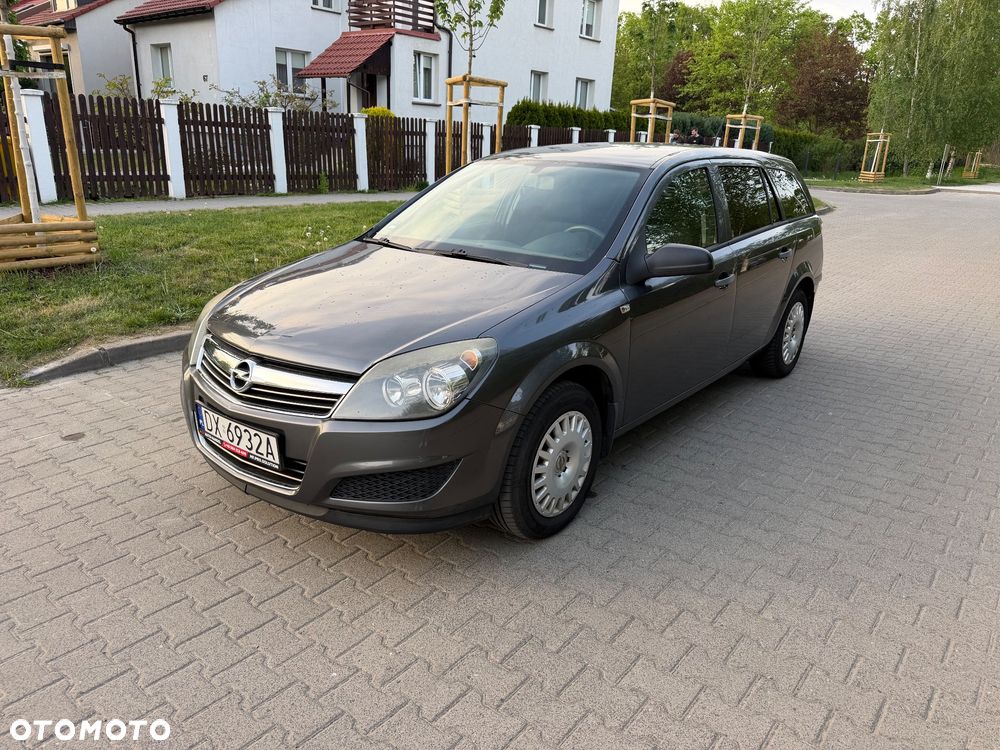Opel Astra 1.6 Innovation - 1