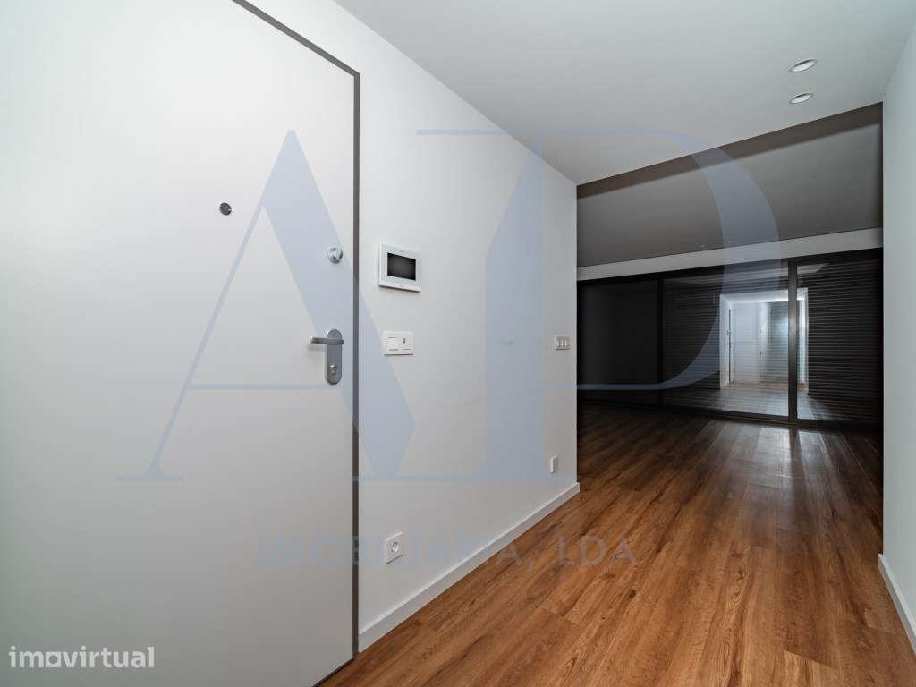 Apartamento T1 Semi-Novo para Arrendamento em Creixomil, Guimarães - Grande imagem: 3/22