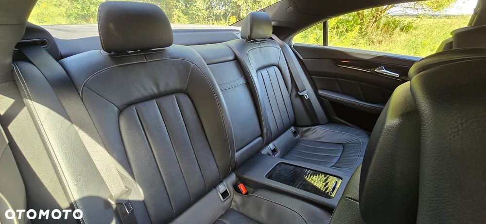 Mercedes-Benz CLS 500 4-Matic BlueEff - 27