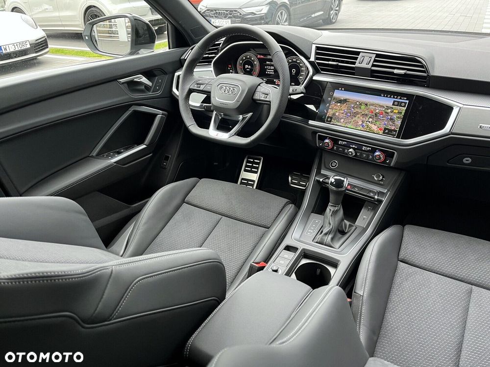 Audi Q3 Sportback - 9