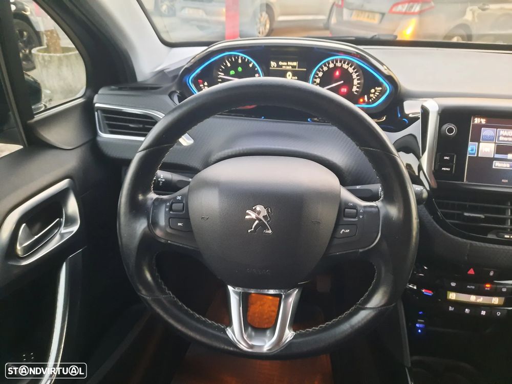 Peugeot 2008 1.6 BlueHDi Allure - 29