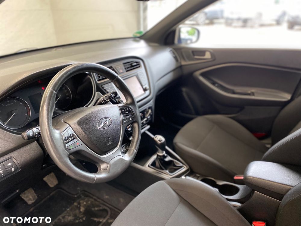 Hyundai i20 blue 1.0 T-GDI Passion Plus - 9