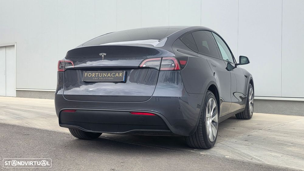 Tesla Model Y Standard - 7