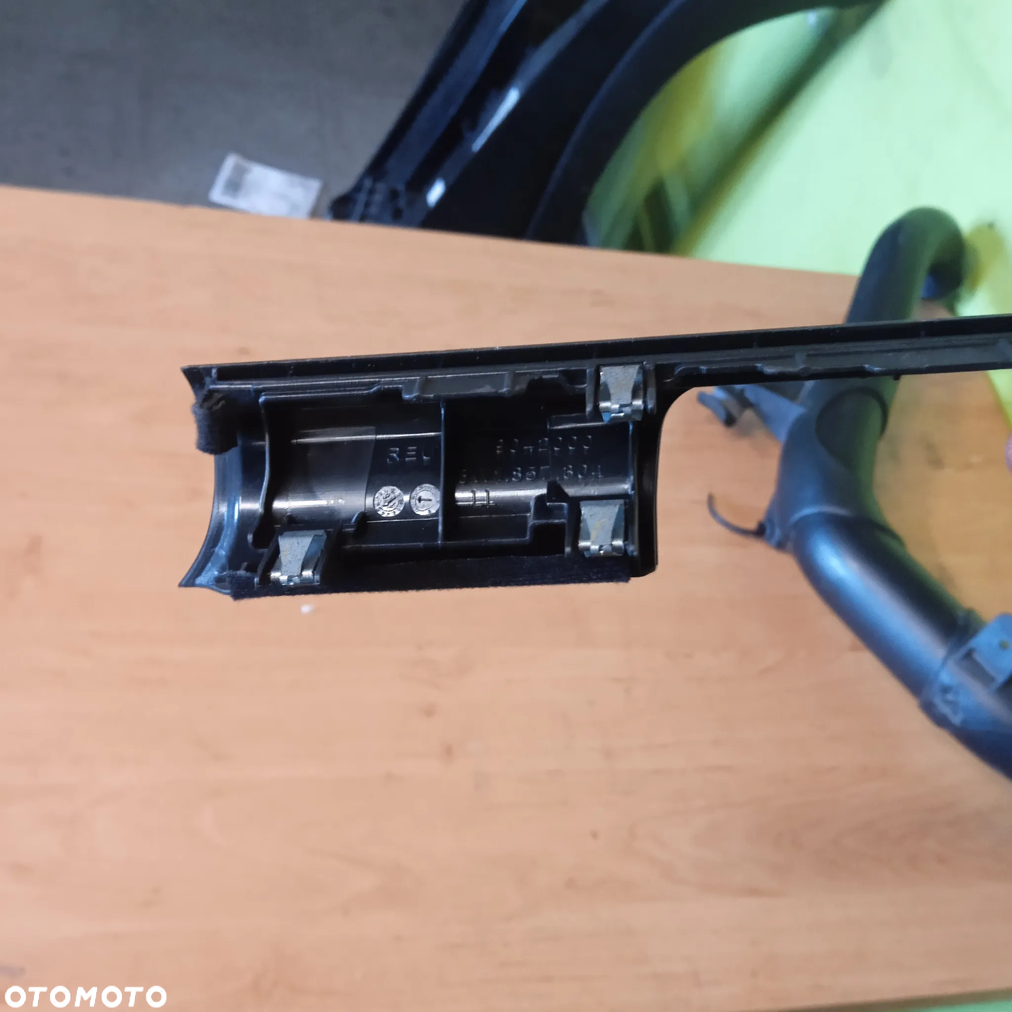 Listwa ozdobna 8W1857304 - 5