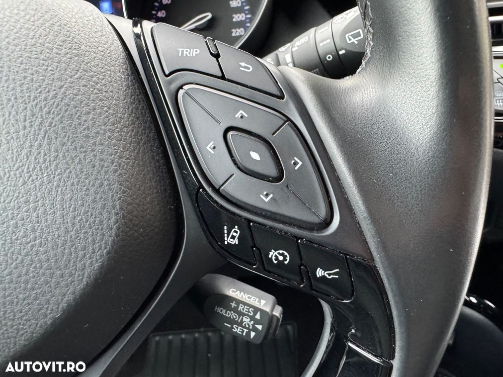Toyota C-HR 1.8 HSD 122 CP 4x2 CVT C-lassy bi-tone - 11