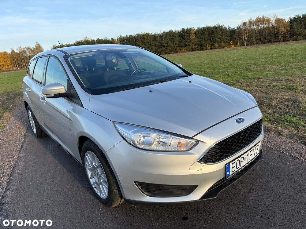 Ford Focus 1.6 SYNC Edition - 17
