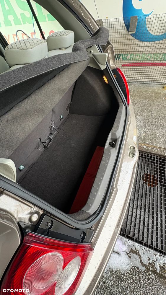 Nissan Micra - 17