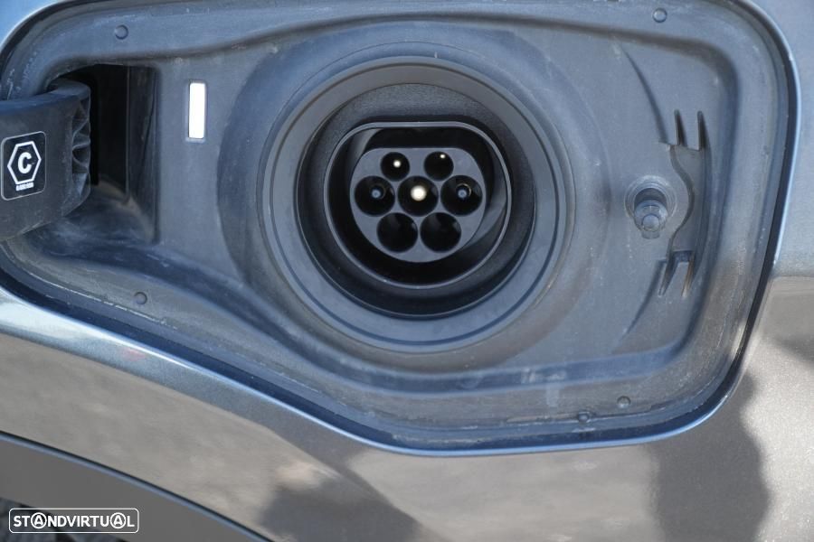 BMW X1 25 e xDrive Corporate Edition - 19